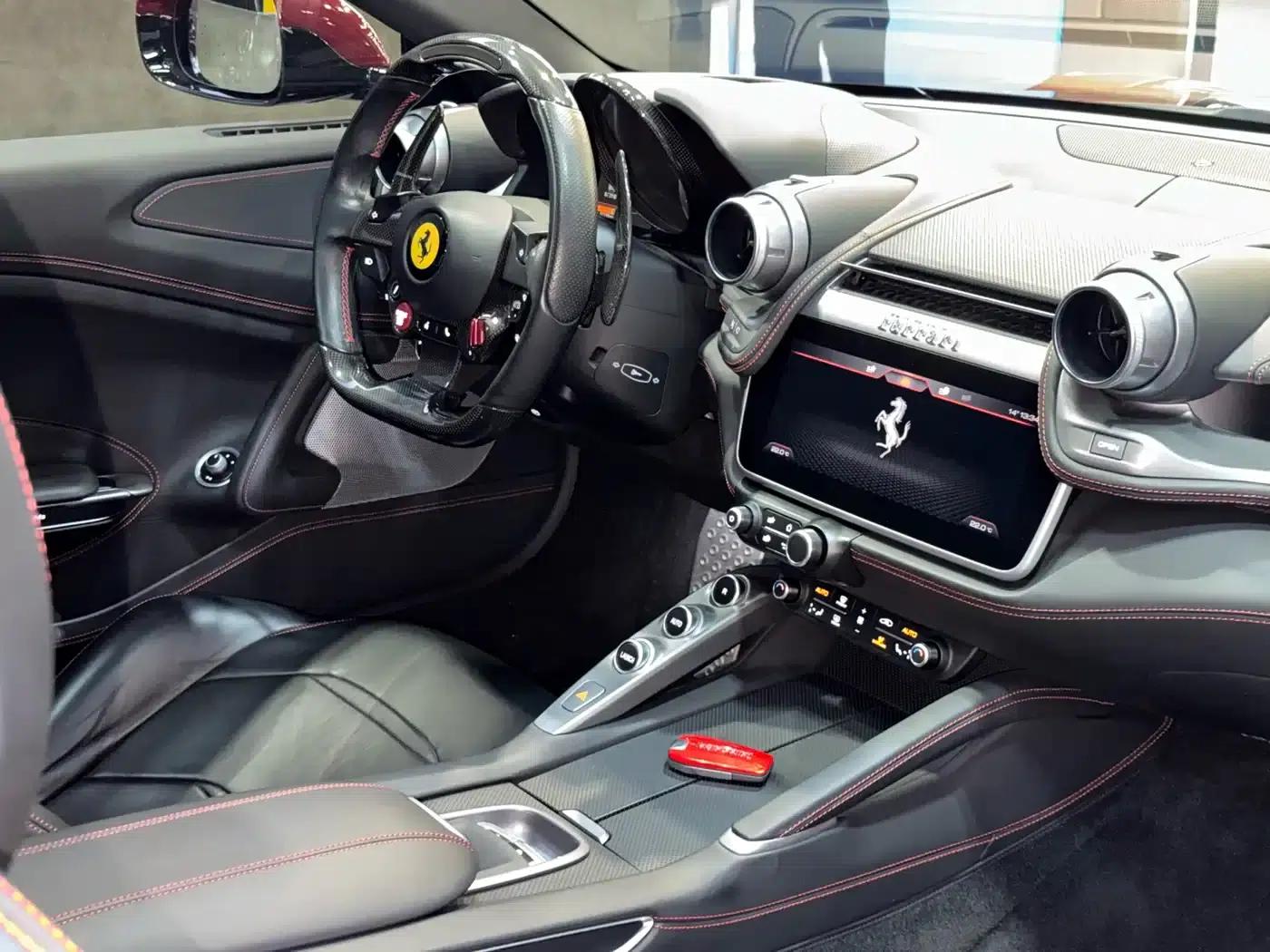 2017 GTC4Lusso 3.9T V8 — миниатюра 23
