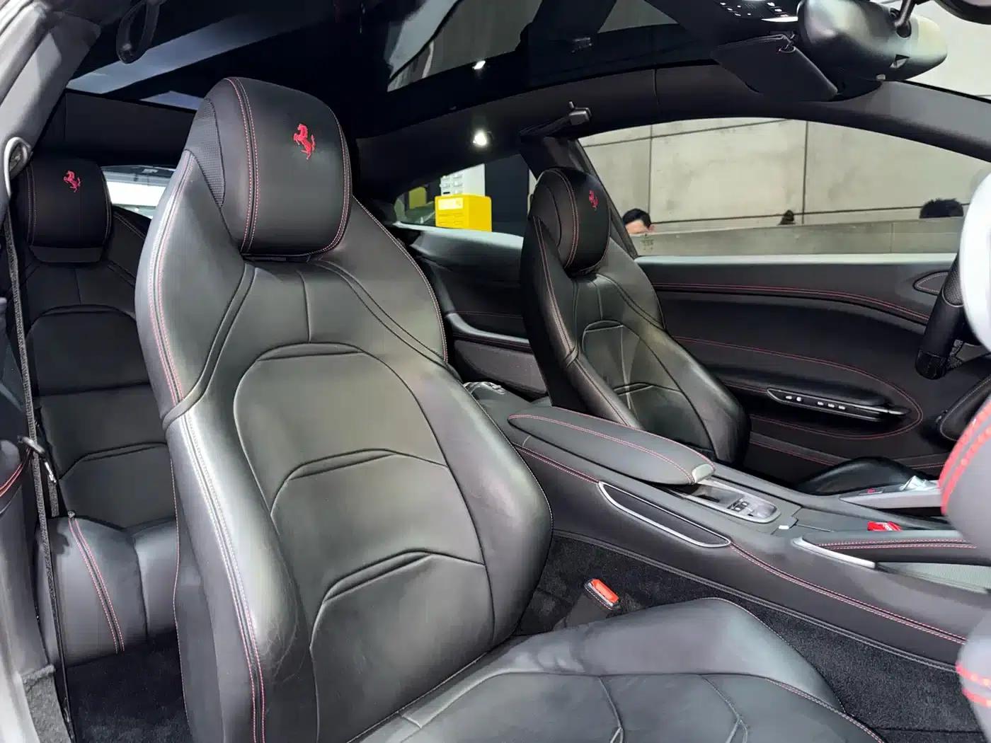 2017 GTC4Lusso 3.9T V8 — миниатюра 24