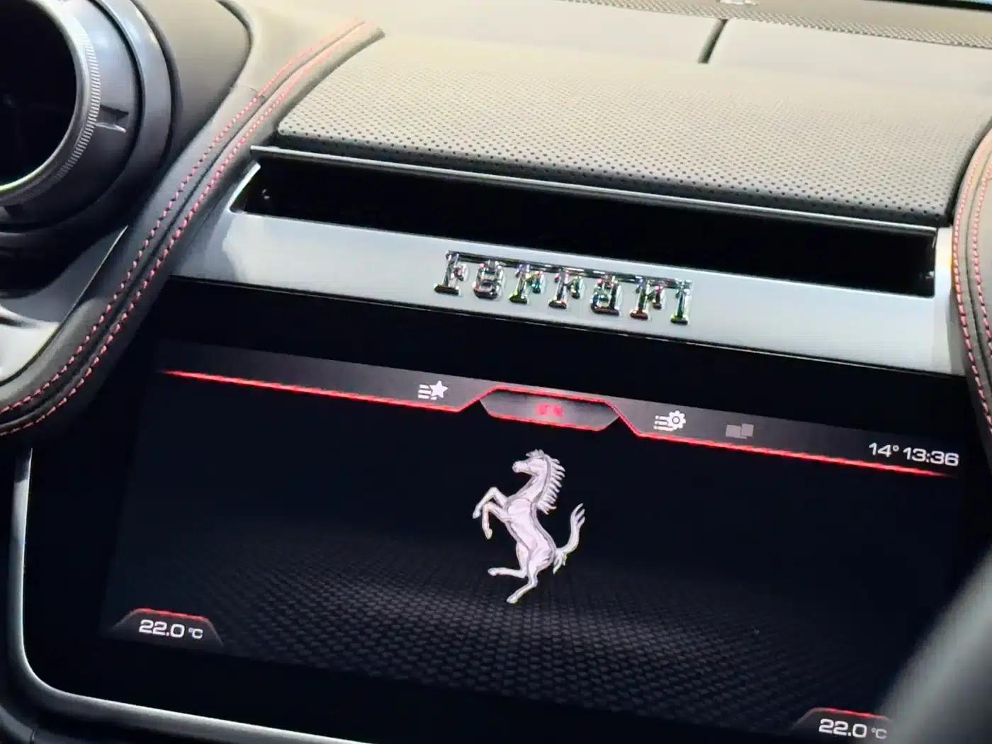 2017 GTC4Lusso 3.9T V8 — миниатюра 28