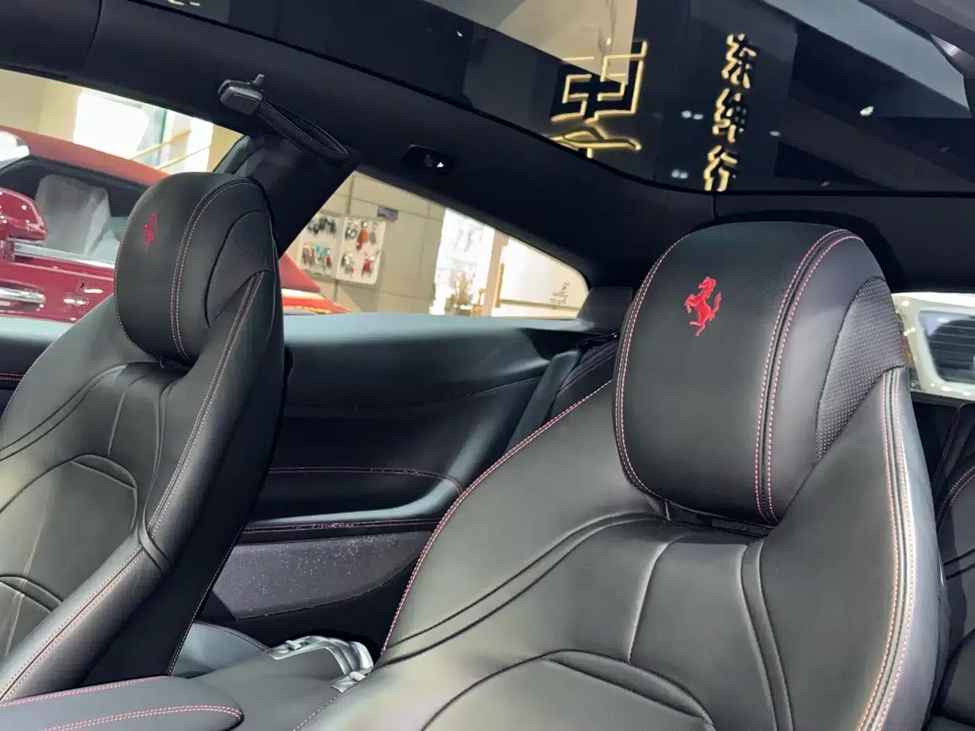 2017 GTC4Lusso 3.9T V8 — миниатюра 10