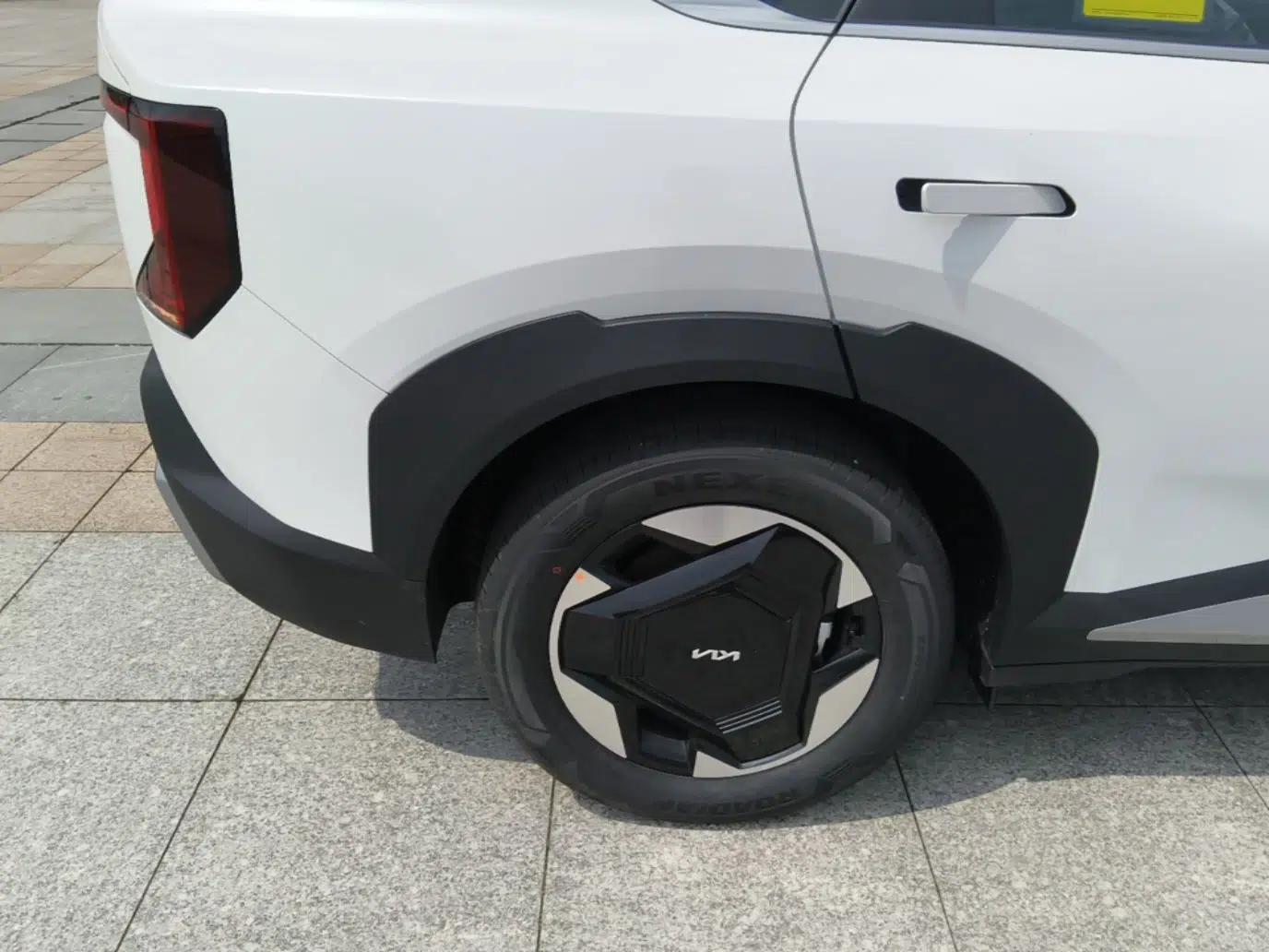 Kia EV5 2025 530 Air — миниатюра 10