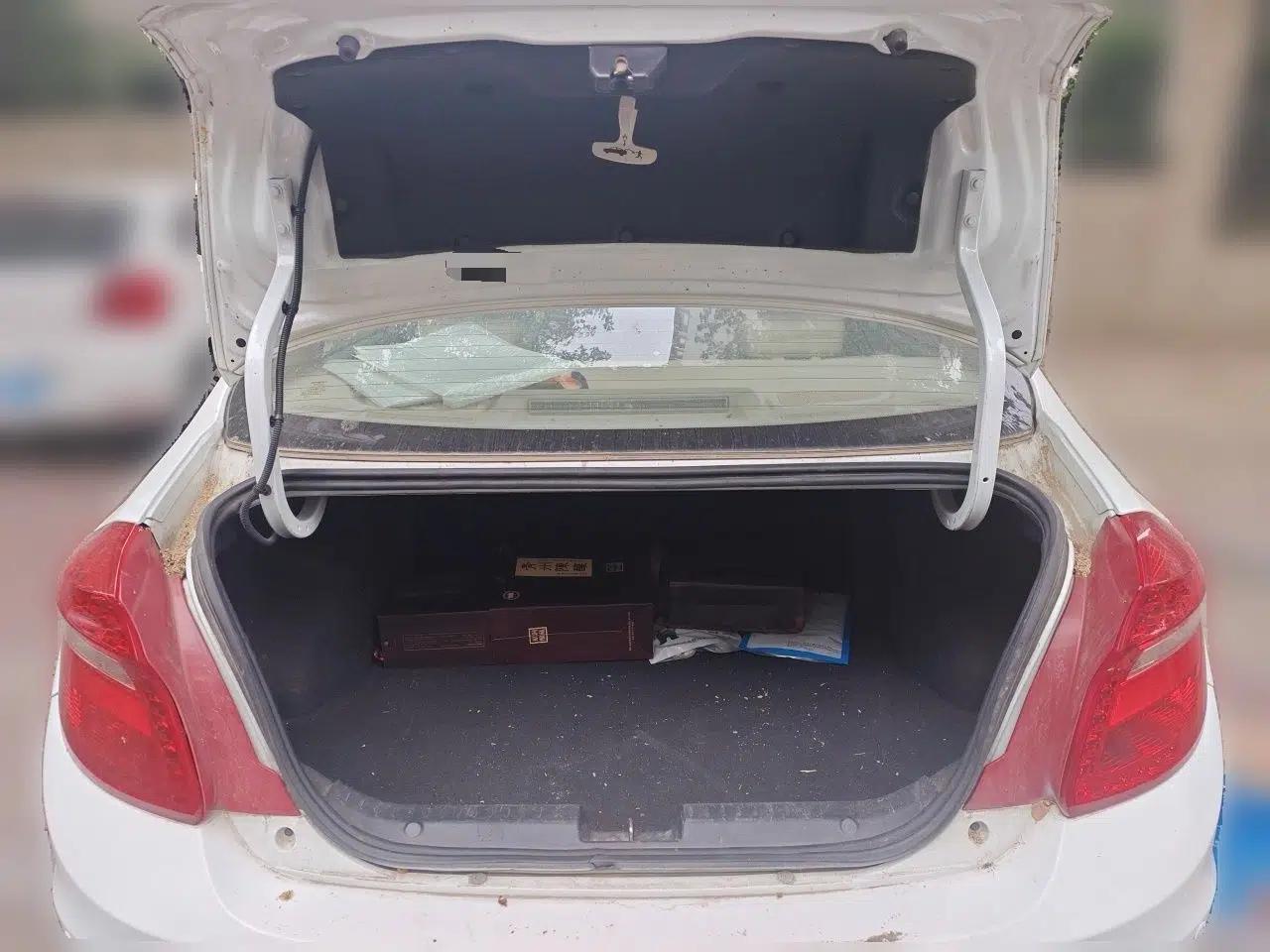Chery E3 2015 1.5L Manual ZhiShang Model — миниатюра 20