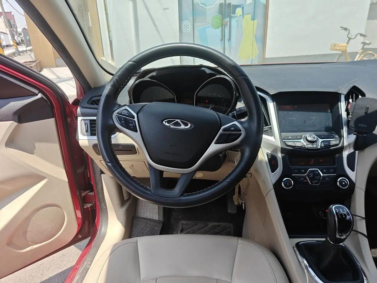 Chery Arrizo 7 2015 1.6L Manual ZhiShang Edition — миниатюра 11