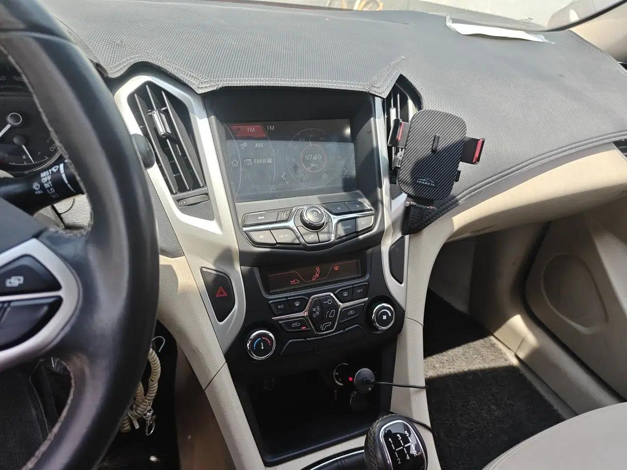 Chery Arrizo 7 2015 1.6L Manual ZhiShang Edition — миниатюра 14