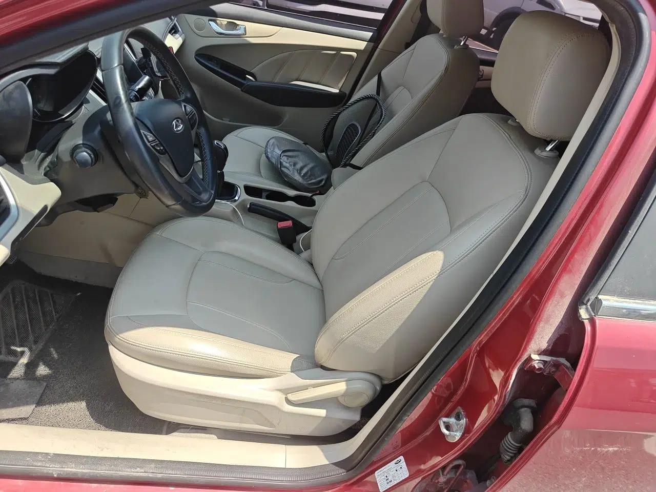 Chery Arrizo 7 2015 1.6L Manual ZhiShang Edition — миниатюра 16