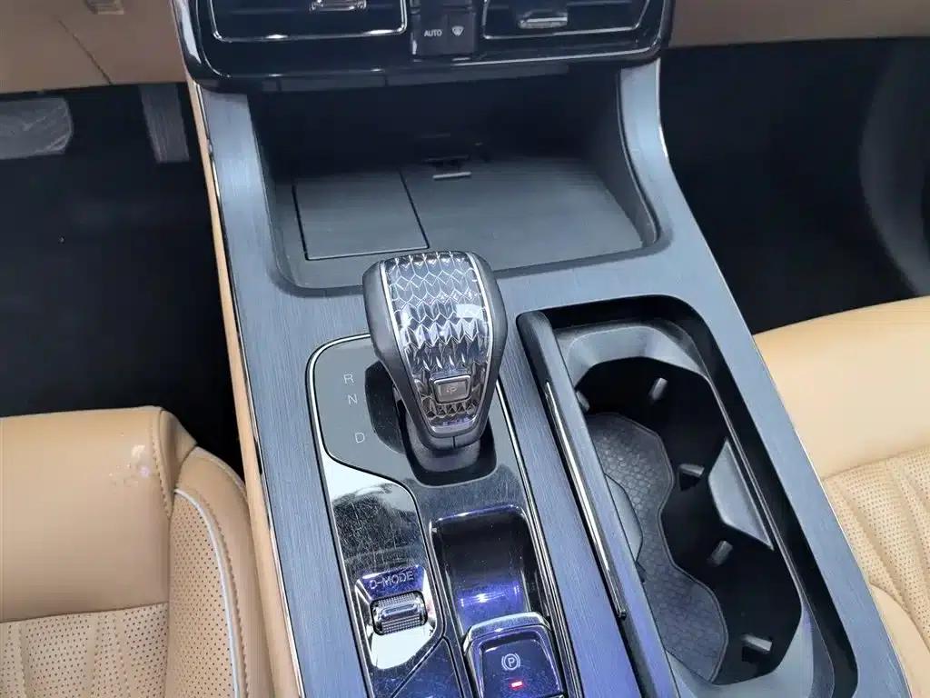 Trumpchi ES9 2024 PHEV 143km Pro — миниатюра 13