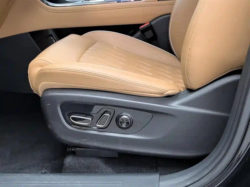 Trumpchi ES9 2024 PHEV 143km Pro — миниатюра 20