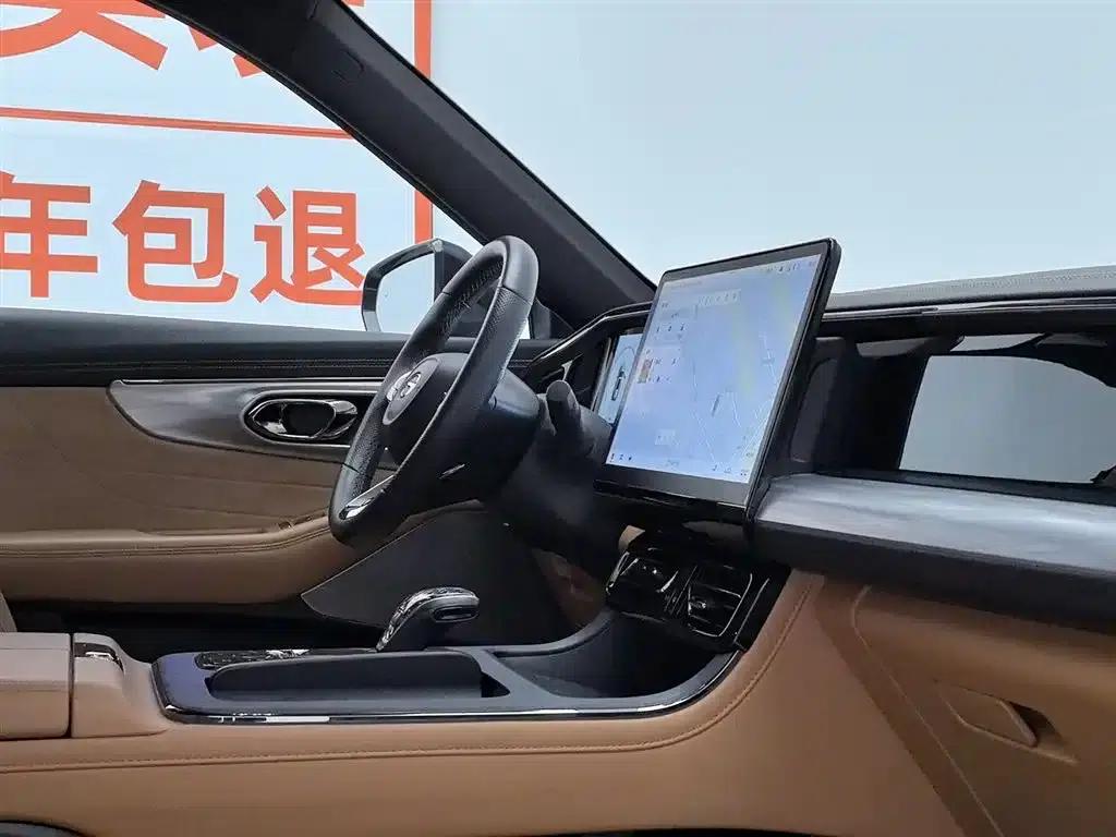 Trumpchi ES9 2024 PHEV 143km Pro — миниатюра 22