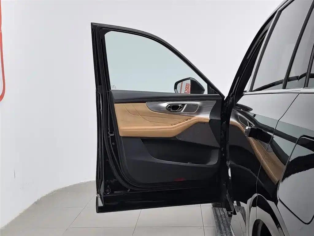 Trumpchi ES9 2024 PHEV 143km Pro — миниатюра 8