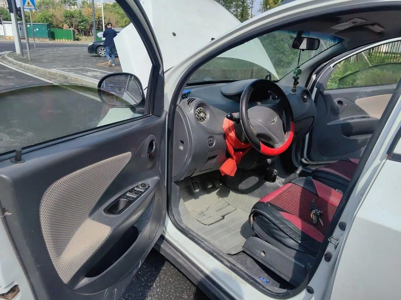 Chery X1 2012 1.5L Manual Comfort Edition — миниатюра 17