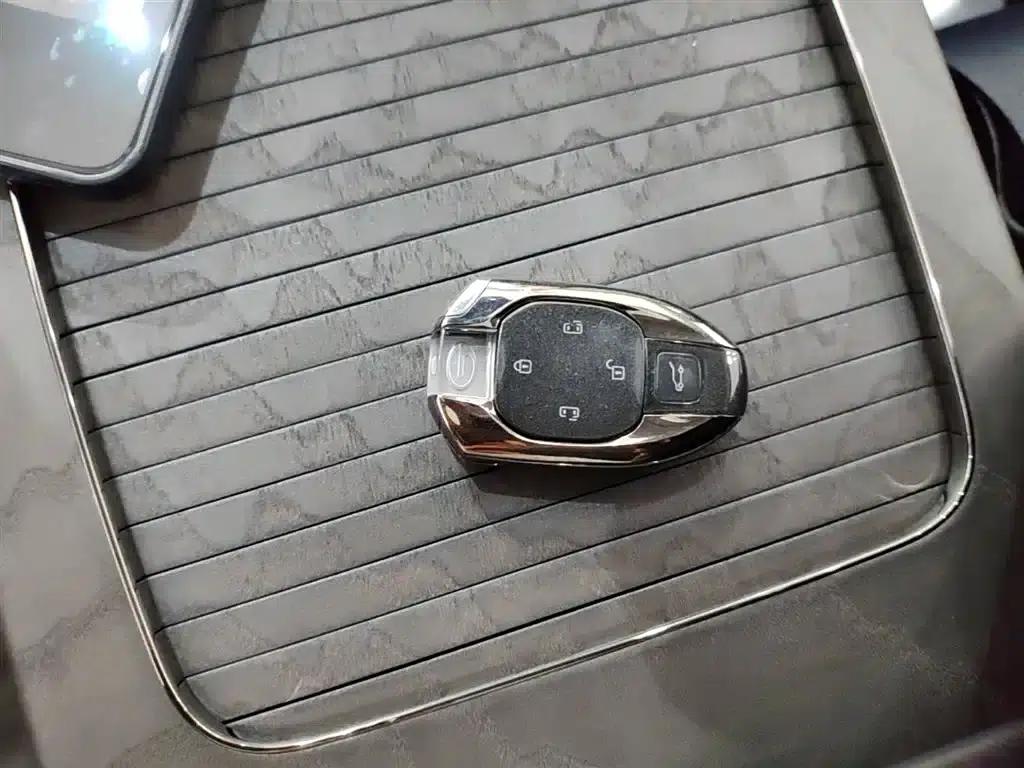 Trumpchi Aspiration M8 2025 Qiankun Series Ultra First Class — миниатюра 9