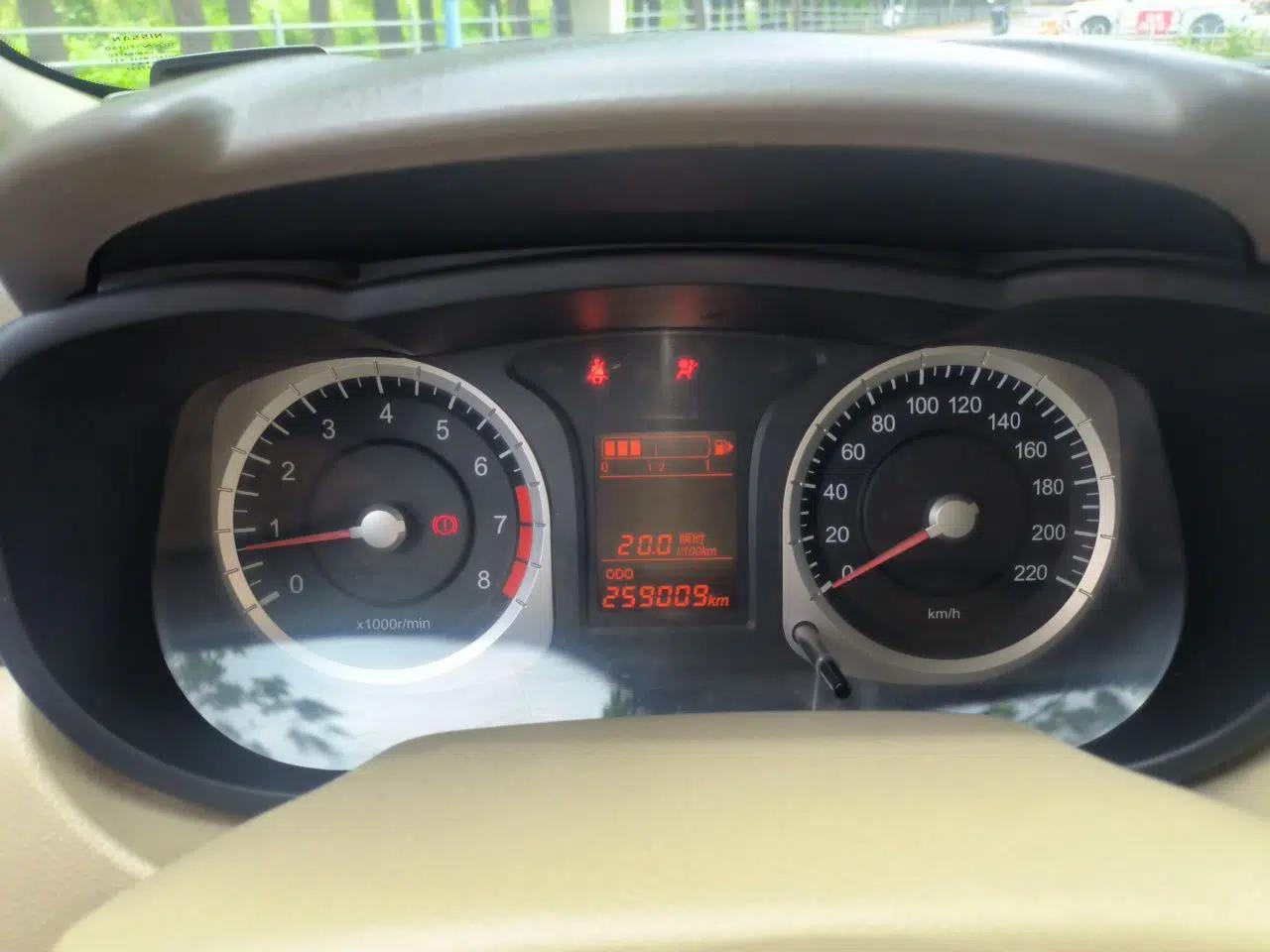 Venucia D50 2013 1.6L Manual Fashion Edition — миниатюра 12