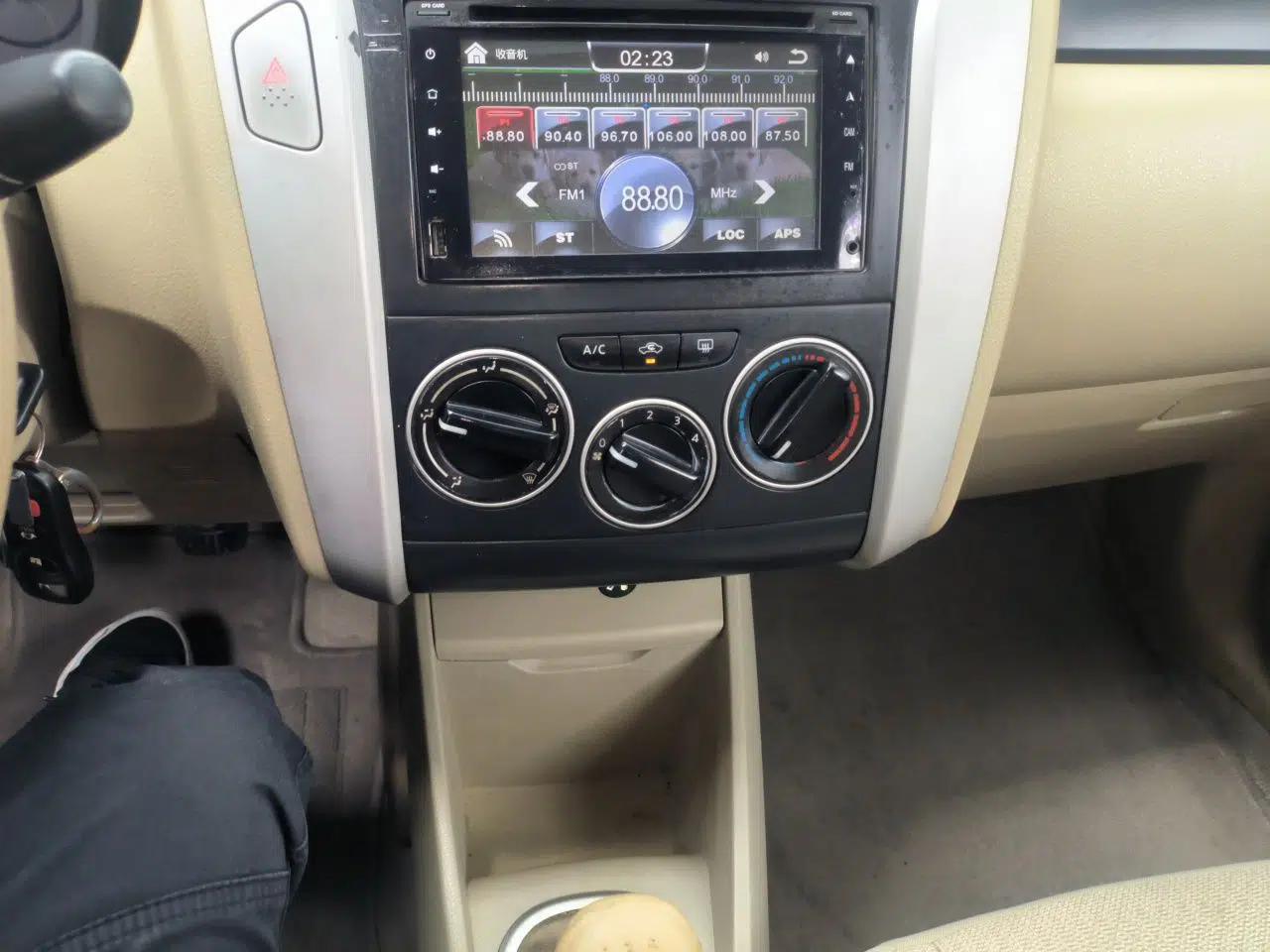 Venucia D50 2013 1.6L Manual Fashion Edition — миниатюра 14