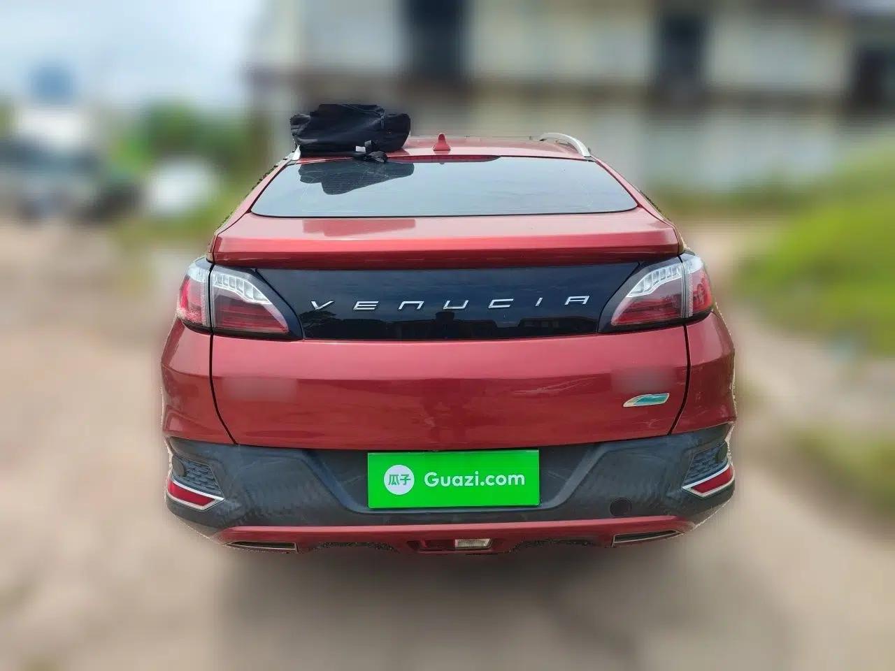 Venucia T90 2017 2.0L CVT Smart Edition — миниатюра 5