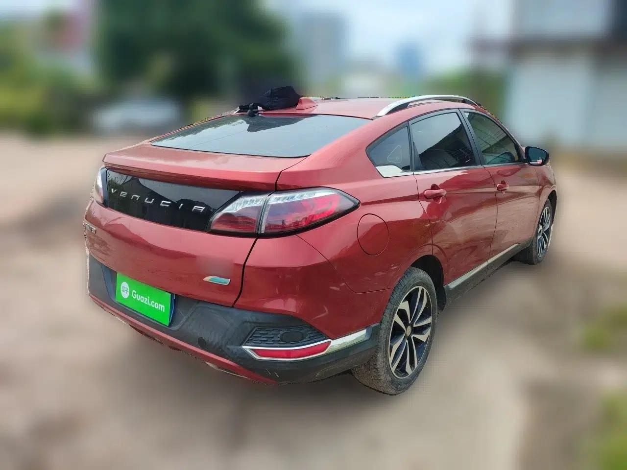 Venucia T90 2017 2.0L CVT Smart Edition — миниатюра 6