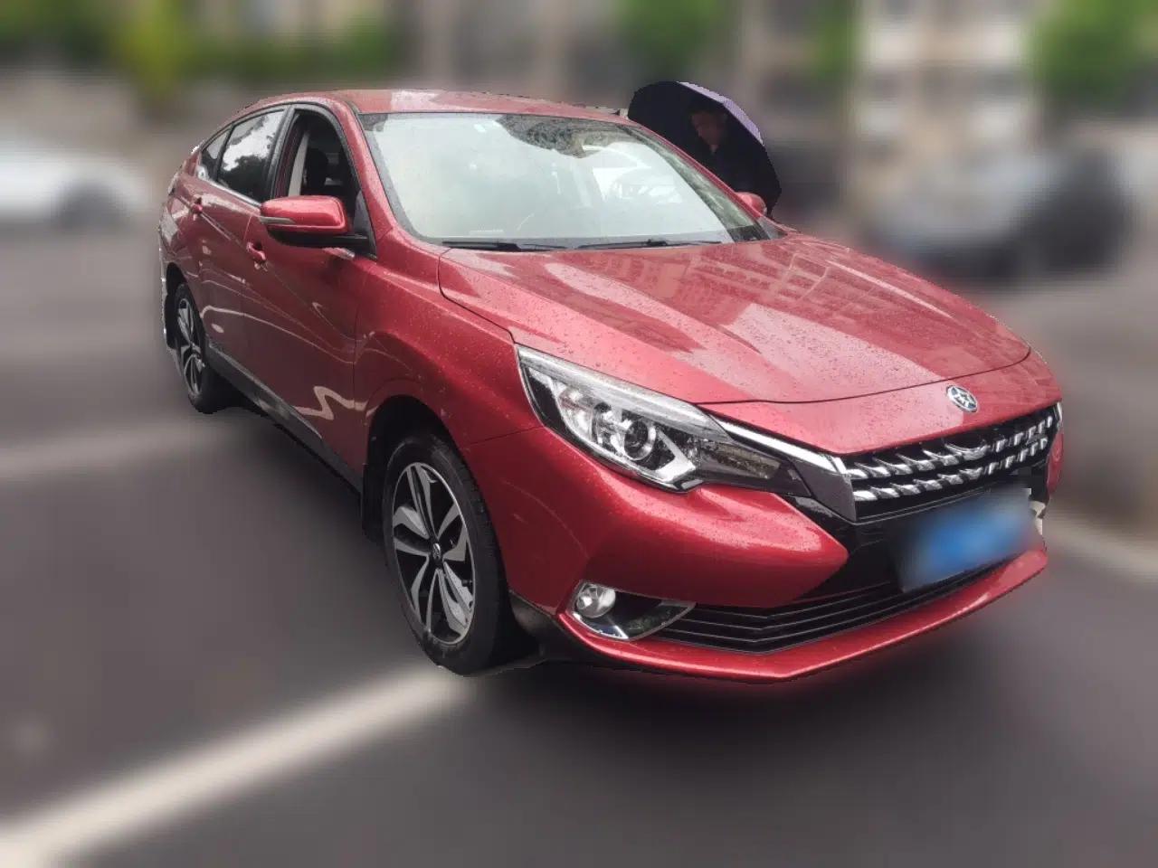 Venucia T90 2018 2.0L CVT Smart Connect Fashion Edition China V Standard — миниатюра 3