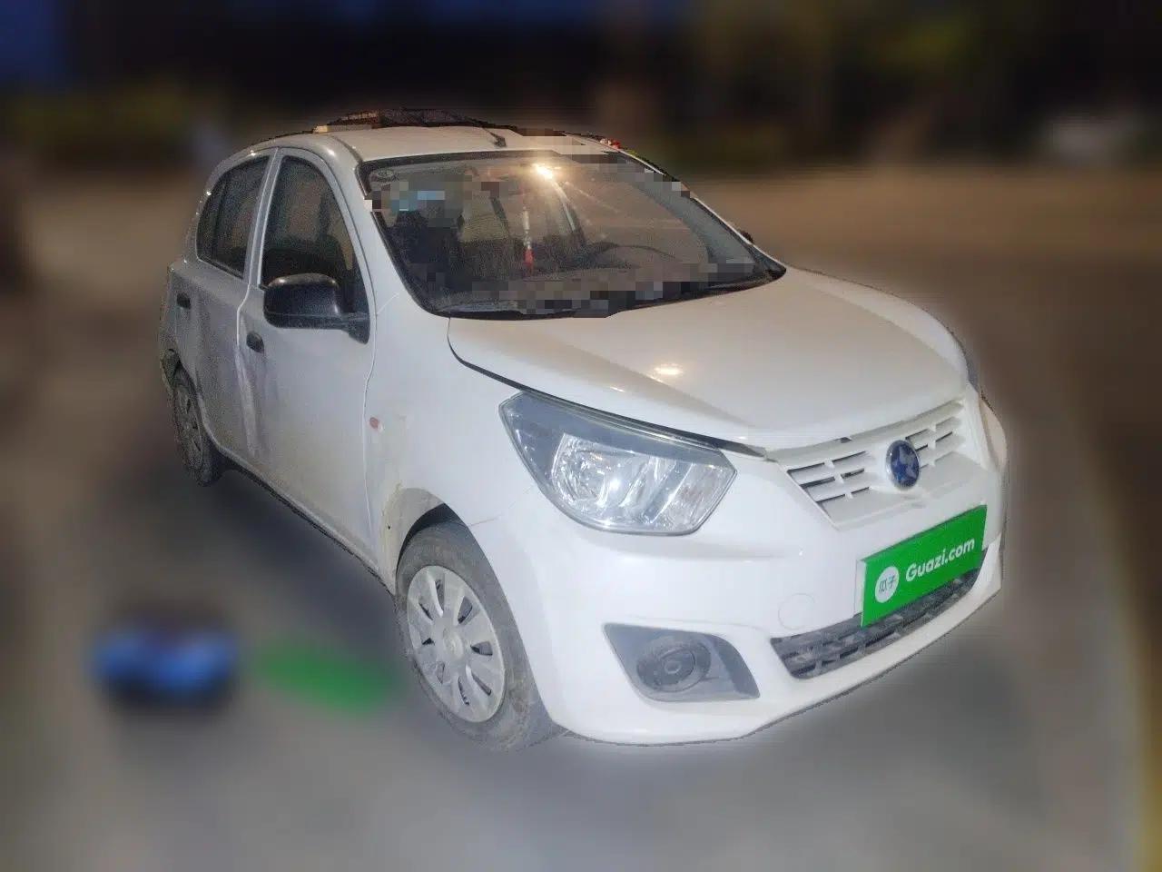 Venucia R30 2014 1.2L Manual Easy-Enjoy Version — миниатюра 3