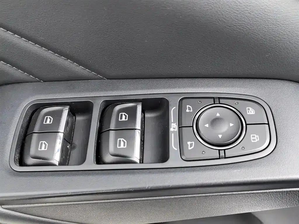 Haval Xiaolong MAX 2023 1.5L Hi4 105 4WD Intelligent Flagship Edition — миниатюра 9