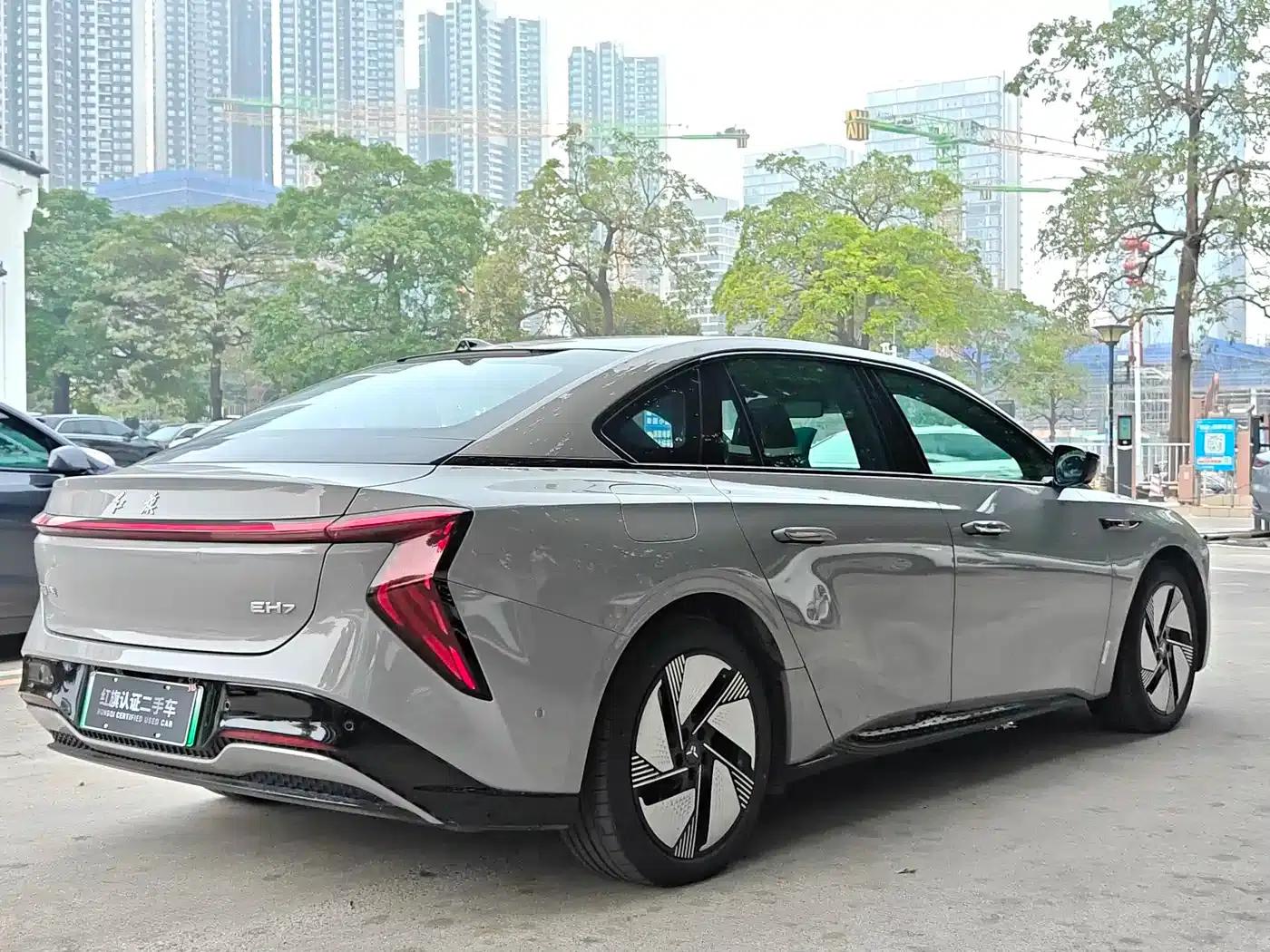 Hongqi EH7 2025 640 AWD Smart Selection Edition — миниатюра 6