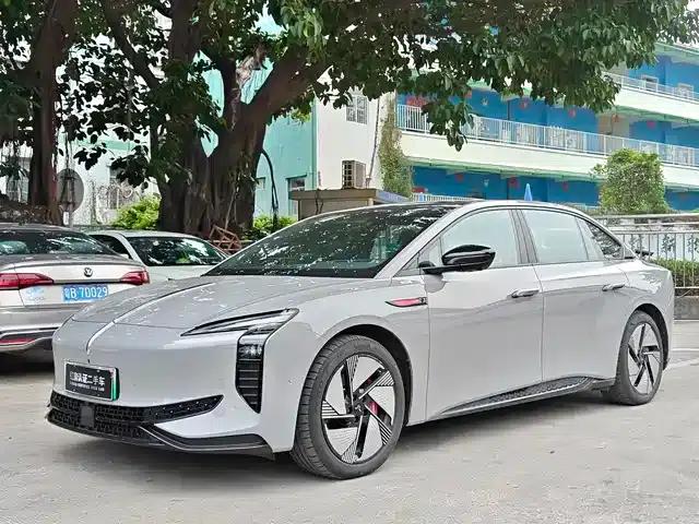 Hongqi EH7 2025 640 AWD Smart Selection Edition