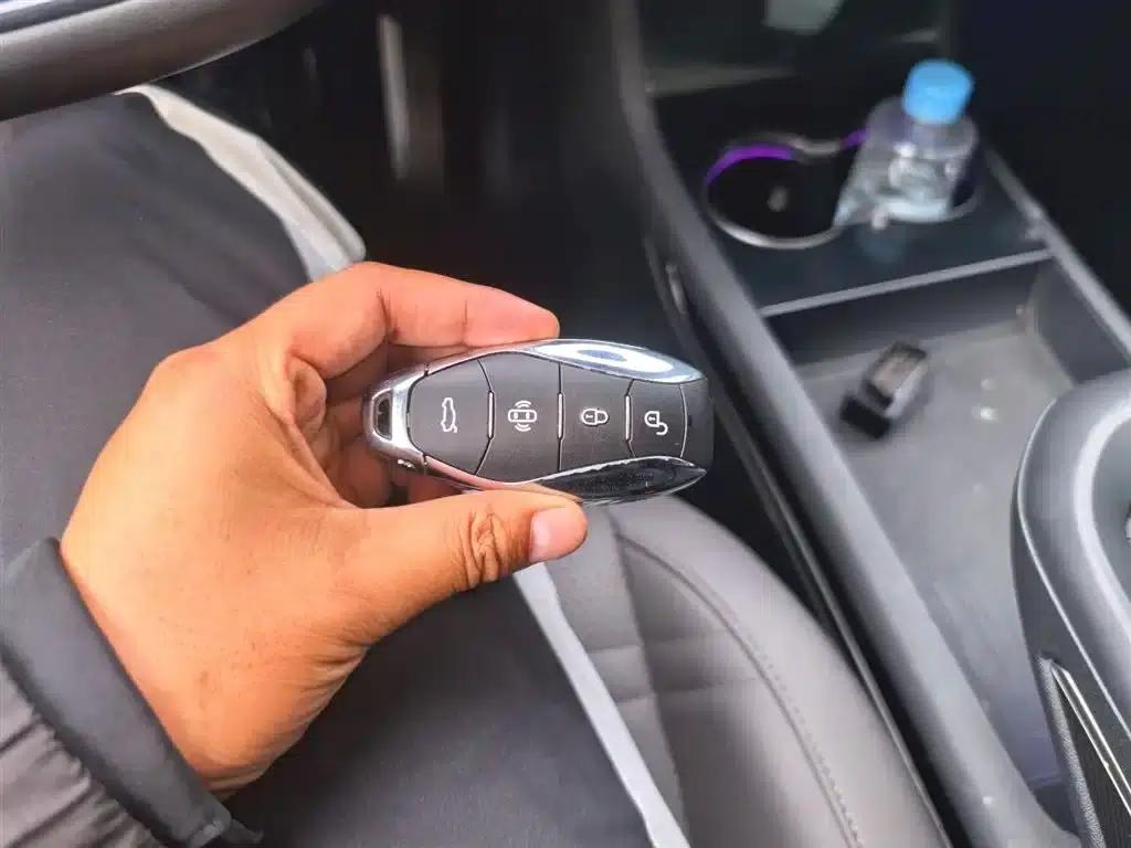 Hongqi EH7 2024 760 Pro+ AWD Edition — миниатюра 12