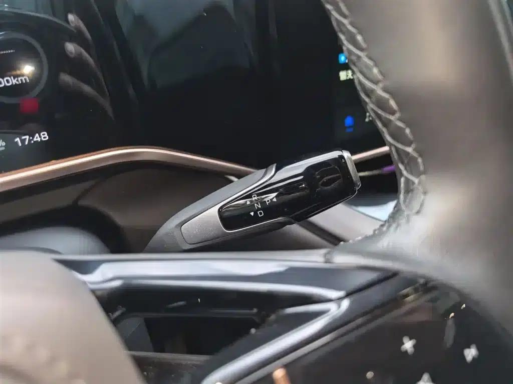 Hongqi EH7 2024 760 Pro+ AWD Edition — миниатюра 7