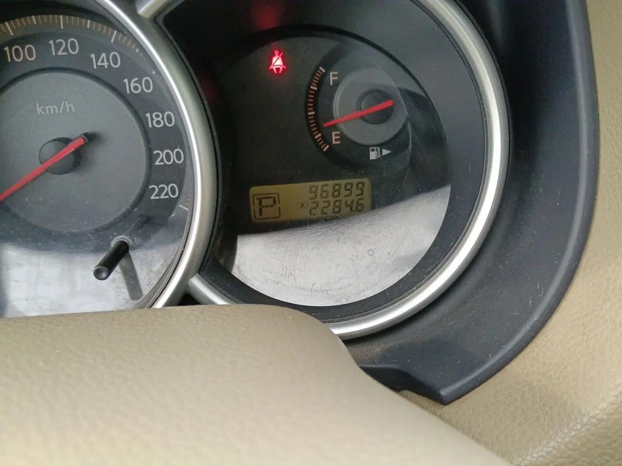 Nissan Tiida Sedan 2006 1.6JE AT — миниатюра 13