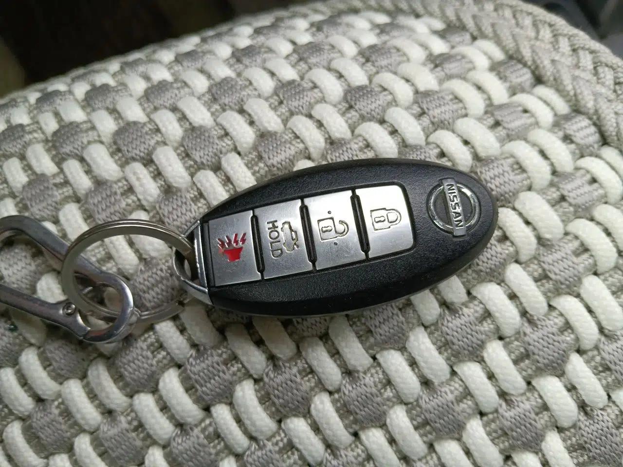 Nissan Tiida Sedan 2006 1.6JE AT — миниатюра 9