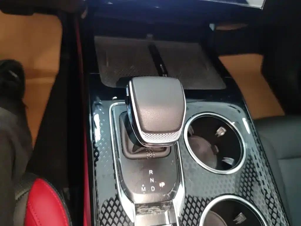 Hongqi HS3 2024 1.5T Goodness Edition — миниатюра 14