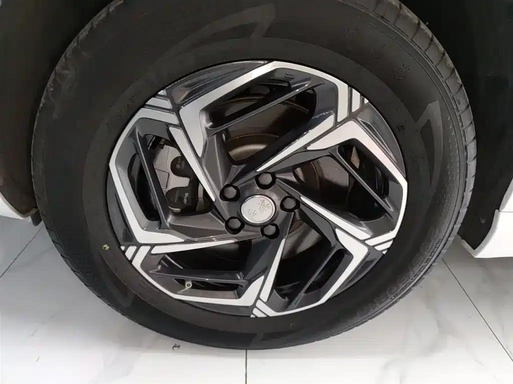 Hongqi HS3 2024 1.5T Goodness Edition — миниатюра 23
