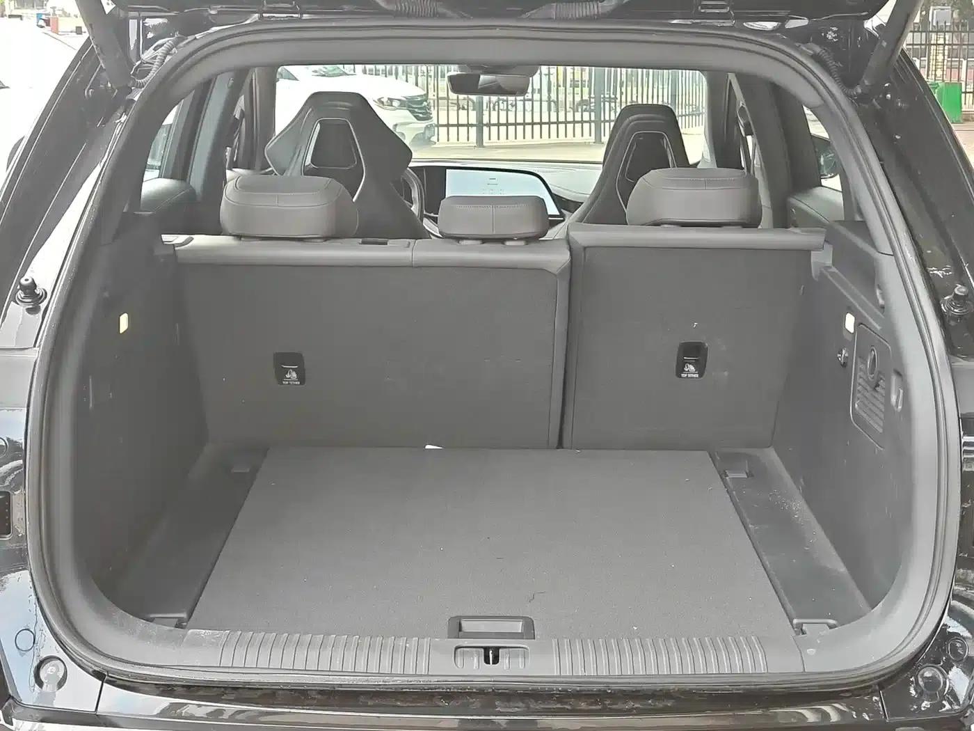 Hongqi Tiangong 08 2025 680 Ultra 4WD Edition — миниатюра 11