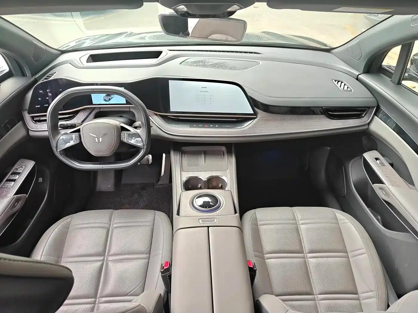 Hongqi Tiangong 08 2025 680 Ultra 4WD Edition — миниатюра 6