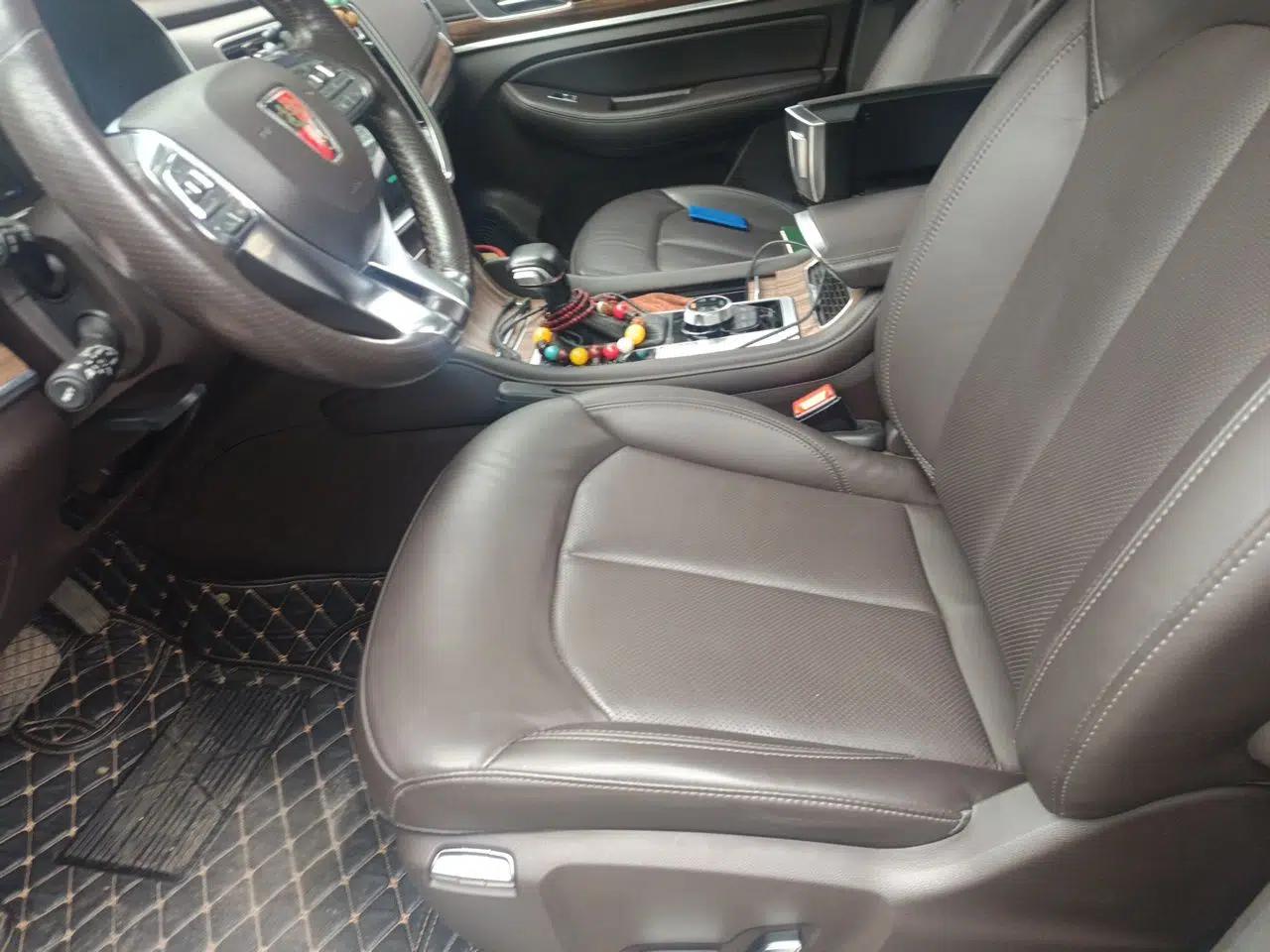 Roewe RX8 2018 30T Smart Connectivity All-Wheel Drive Supreme Edition — миниатюра 16