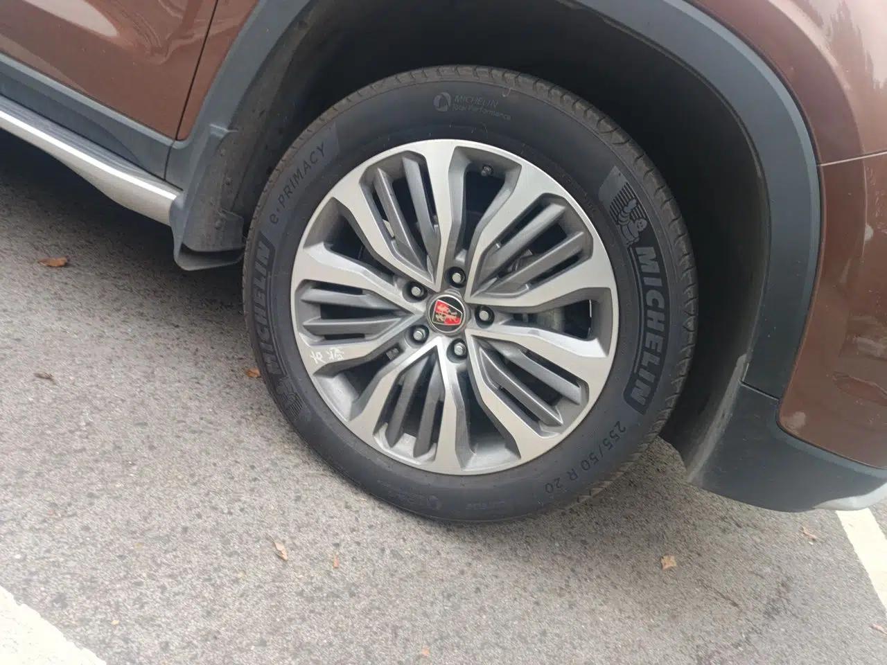 Roewe RX8 2018 30T Smart Connectivity All-Wheel Drive Supreme Edition — миниатюра 8