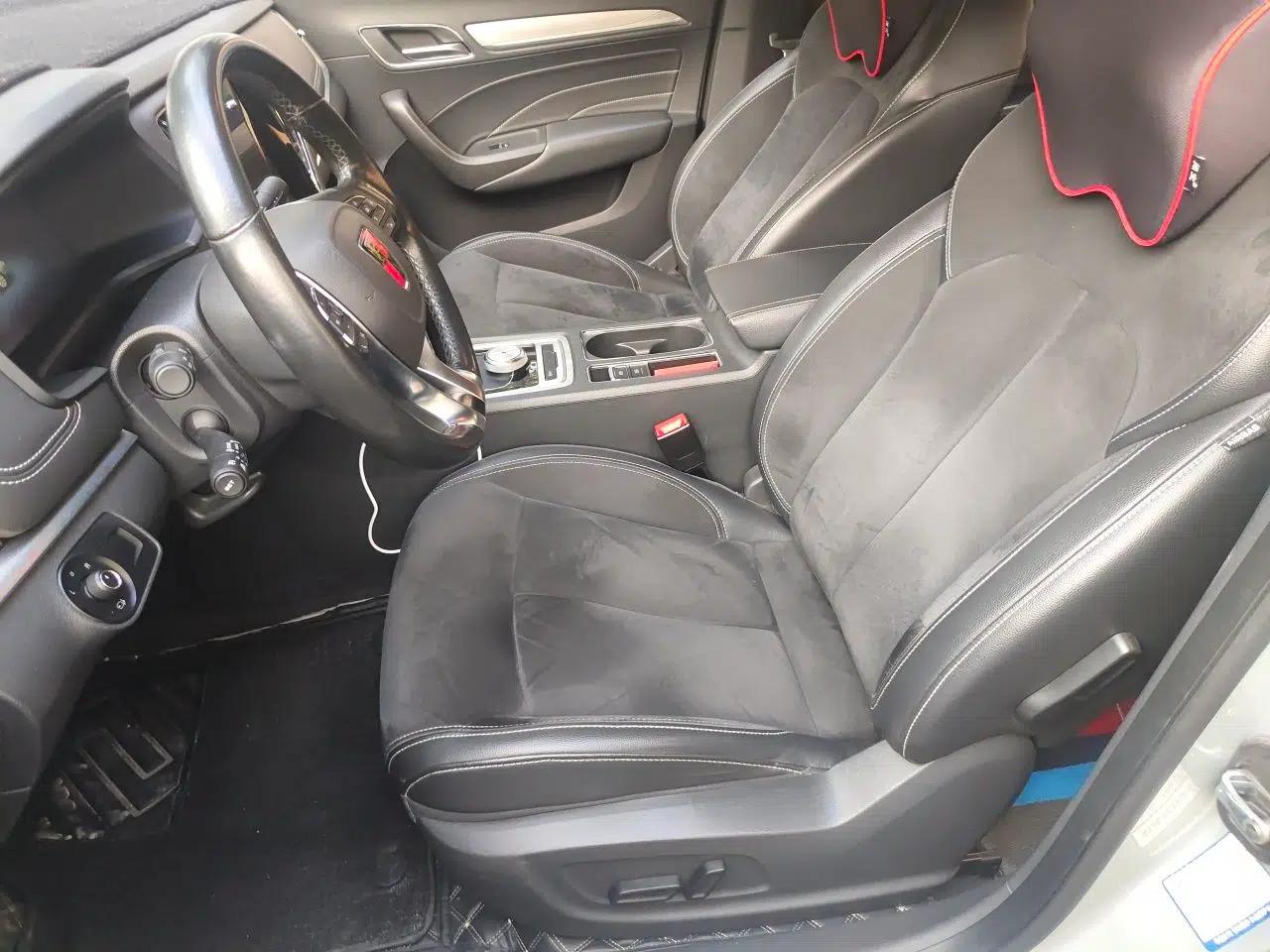 Roewe i6 New Energy 2017 45T Hybrid Connected Smart Edition — миниатюра 16