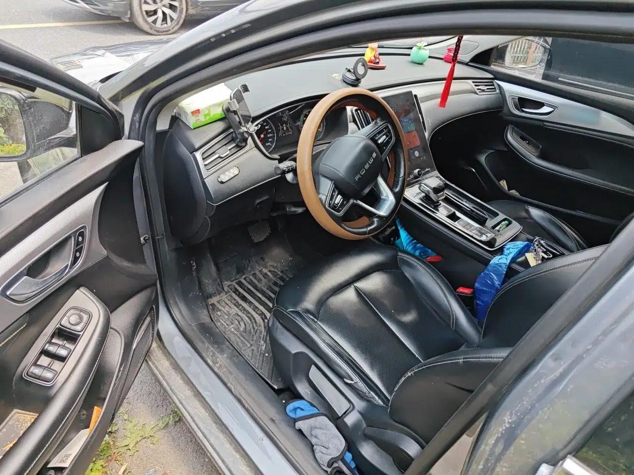 Roewe i6 MAX New Energy 2020 1.5T PHEV Sporty Cool Edition — миниатюра 17