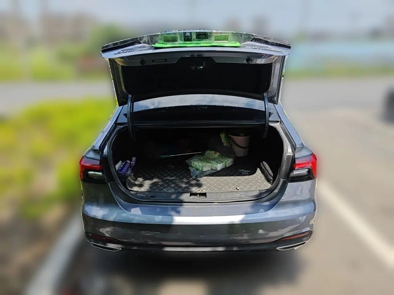 Roewe i6 MAX New Energy 2020 1.5T PHEV Sporty Cool Edition — миниатюра 20