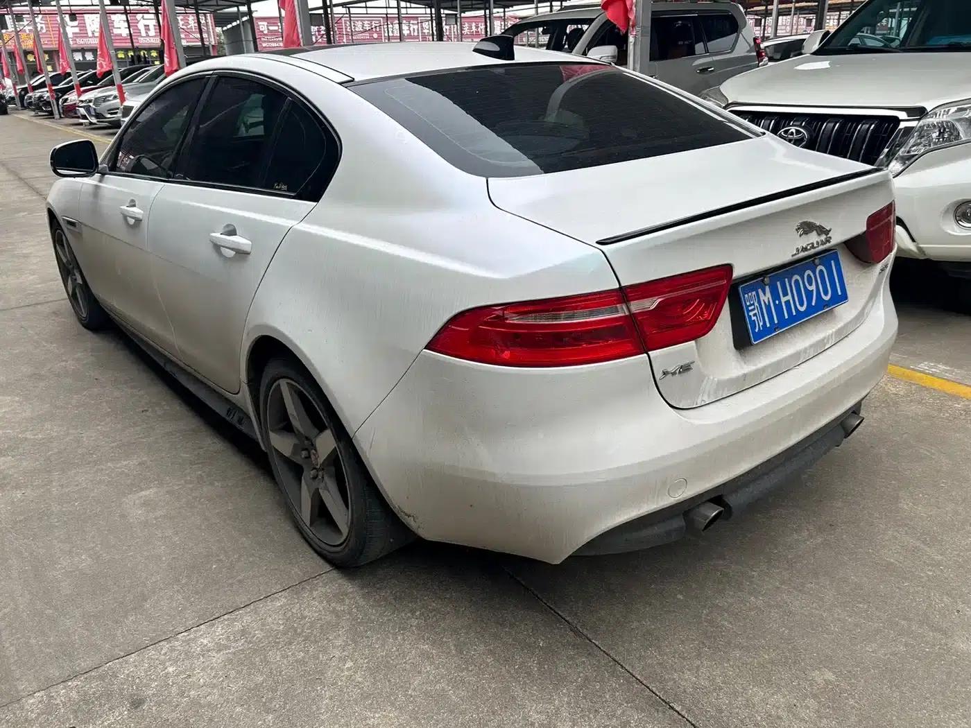 Jaguar XE 2018 2.0T 200PS 2WD R-Sport — миниатюра 6