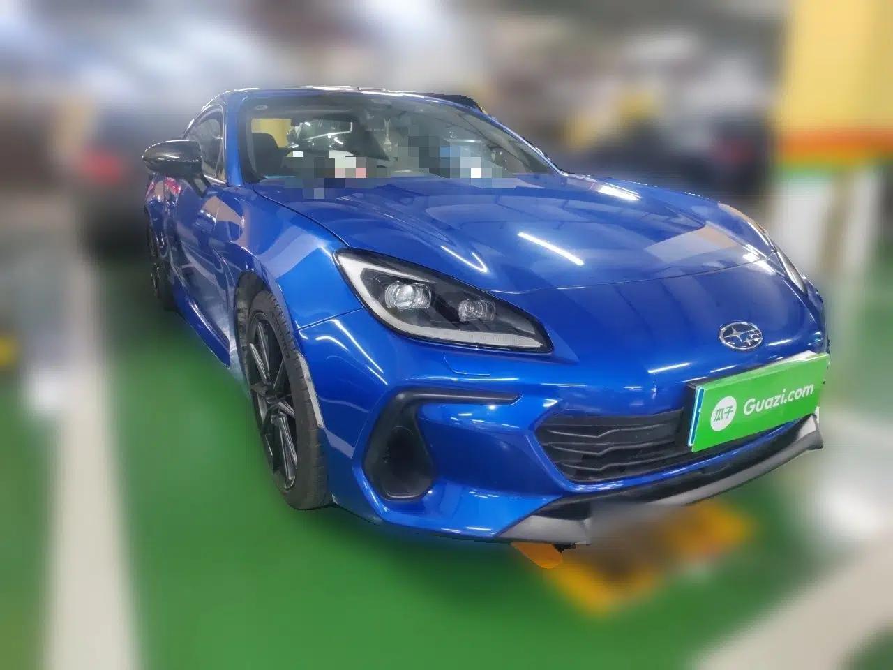 Subaru BRZ 2023 2.4L Manual 10th Anniversary Edition — миниатюра 3