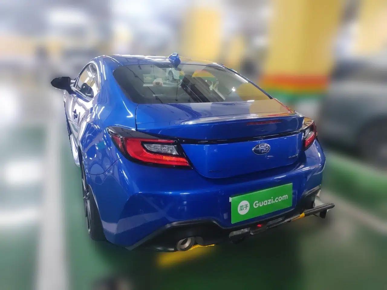 Subaru BRZ 2023 2.4L Manual 10th Anniversary Edition — миниатюра 4