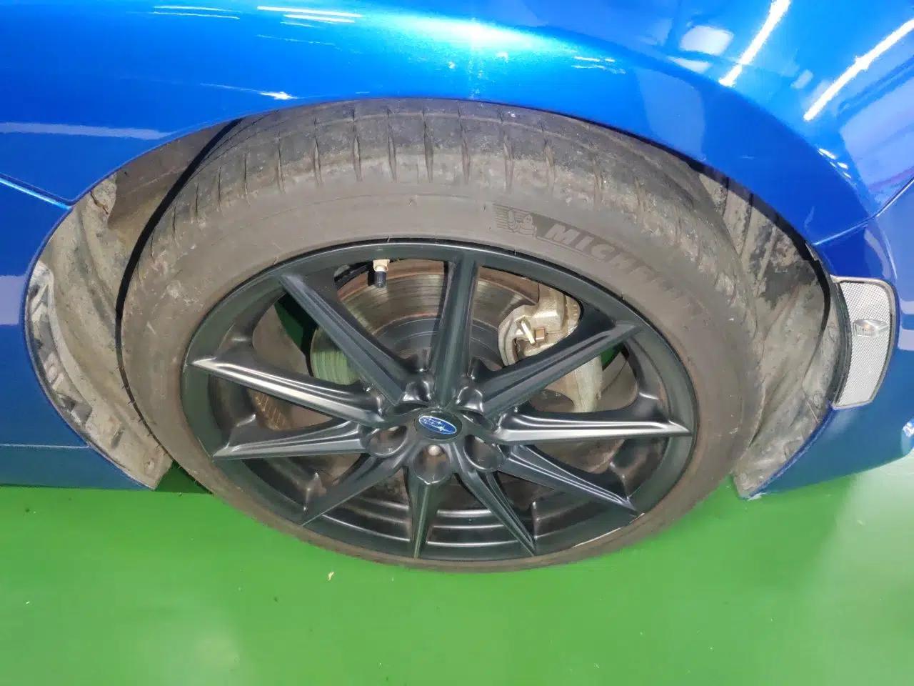 Subaru BRZ 2023 2.4L Manual 10th Anniversary Edition — миниатюра 8