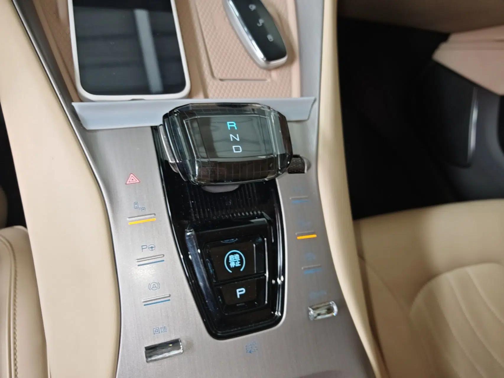 Denza N7 2023 Long-Range Performance Max Edition — миниатюра 16