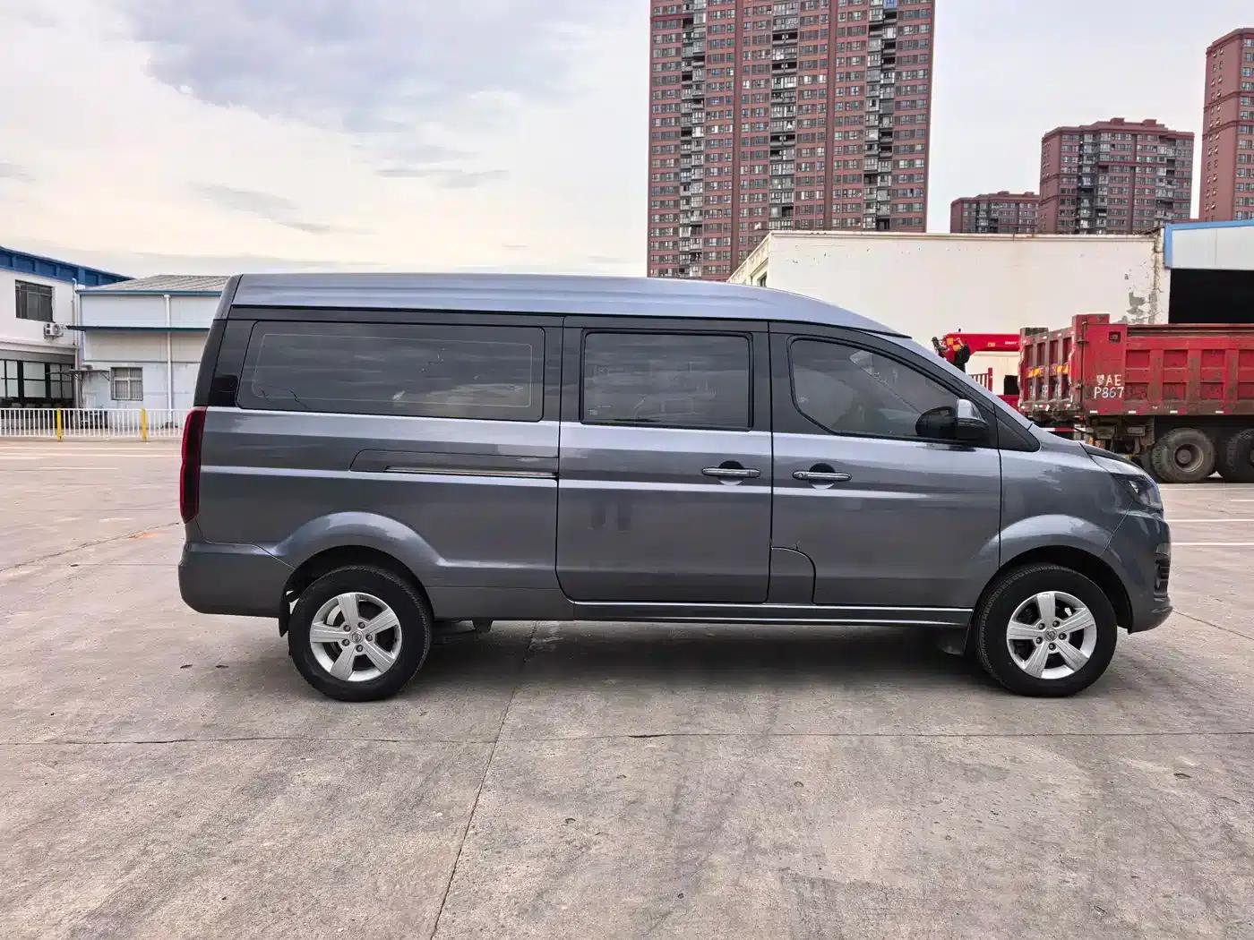 Golden Lion M Classic 2023 Model 1.5L Touring Lion Bus (5/6/7 Seats) — миниатюра 4