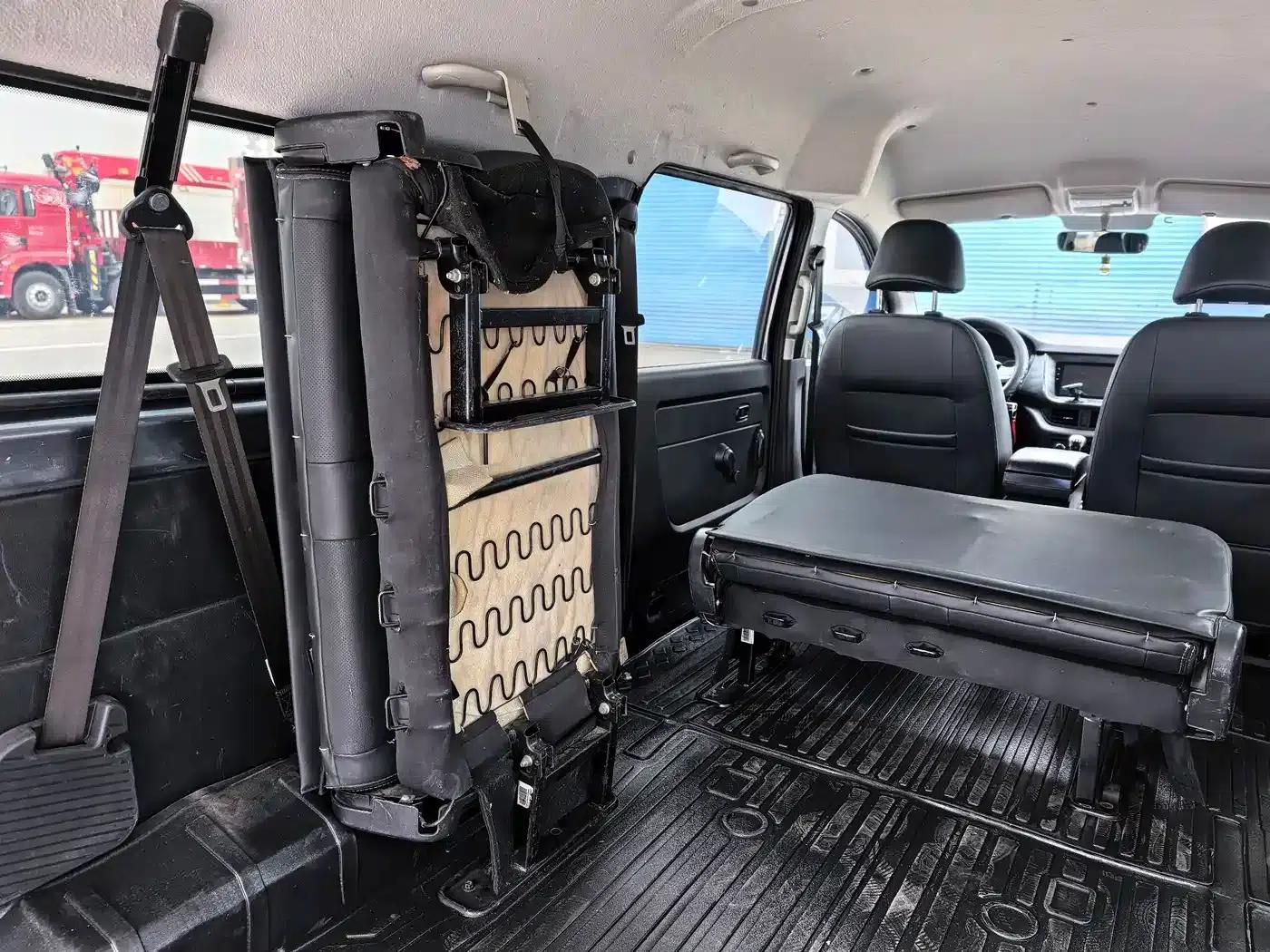 Golden Lion M Classic 2023 Model 1.5L Touring Lion Bus (5/6/7 Seats) — миниатюра 7