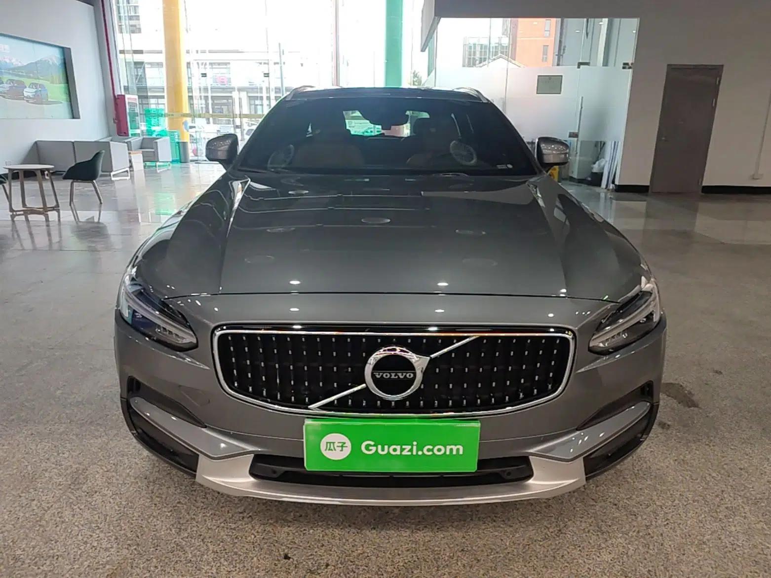 Volvo V90 2019 Cross Country T5 AWD Smart Range Version China VI Standard — миниатюра 2