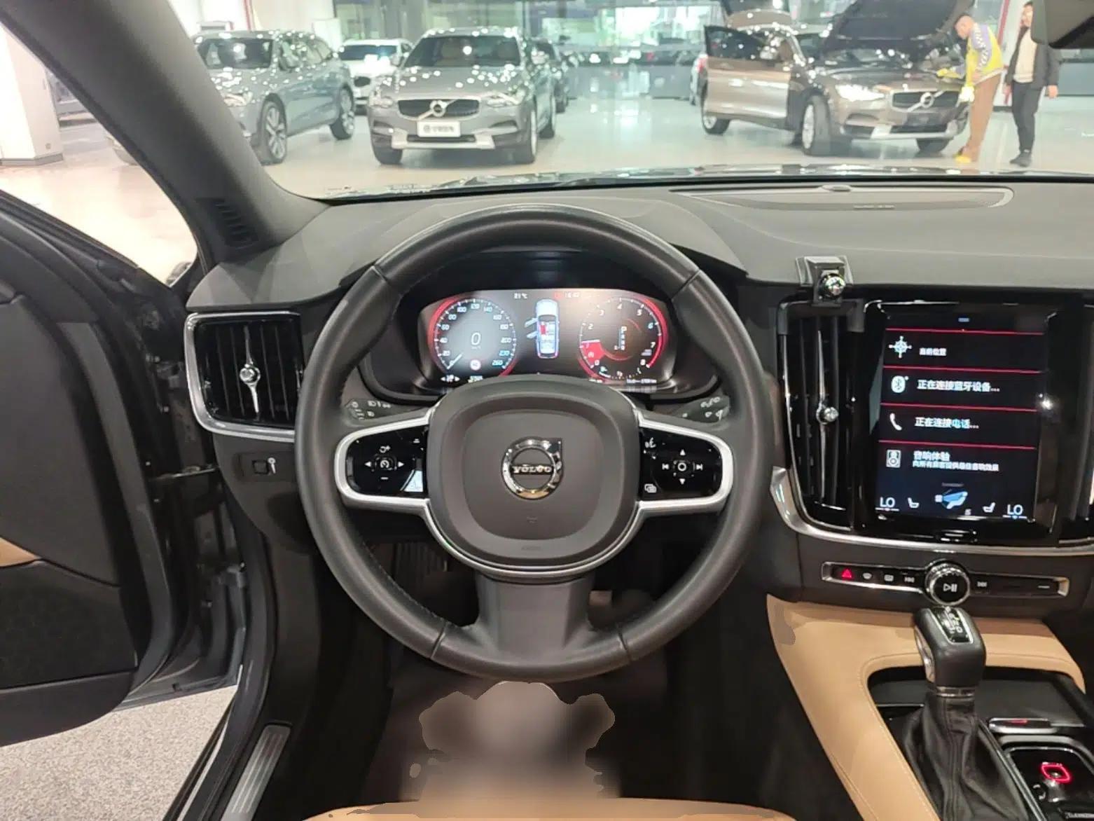 Volvo V90 2019 Cross Country T5 AWD Smart Range Version China VI Standard — миниатюра 14