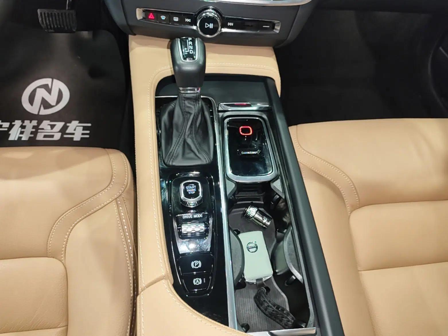 Volvo V90 2019 Cross Country T5 AWD Smart Range Version China VI Standard — миниатюра 17
