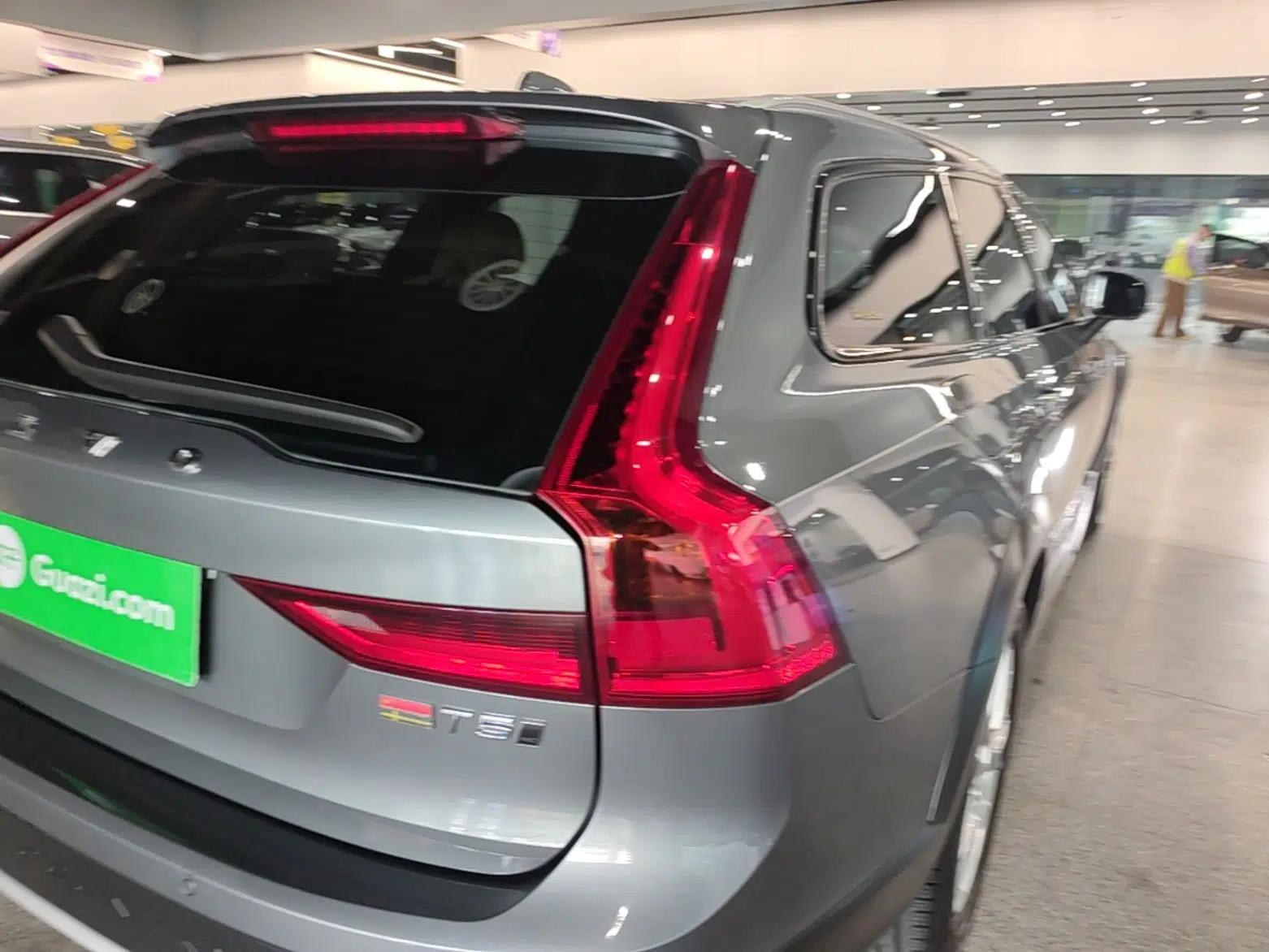 Volvo V90 2019 Cross Country T5 AWD Smart Range Version China VI Standard — миниатюра 7
