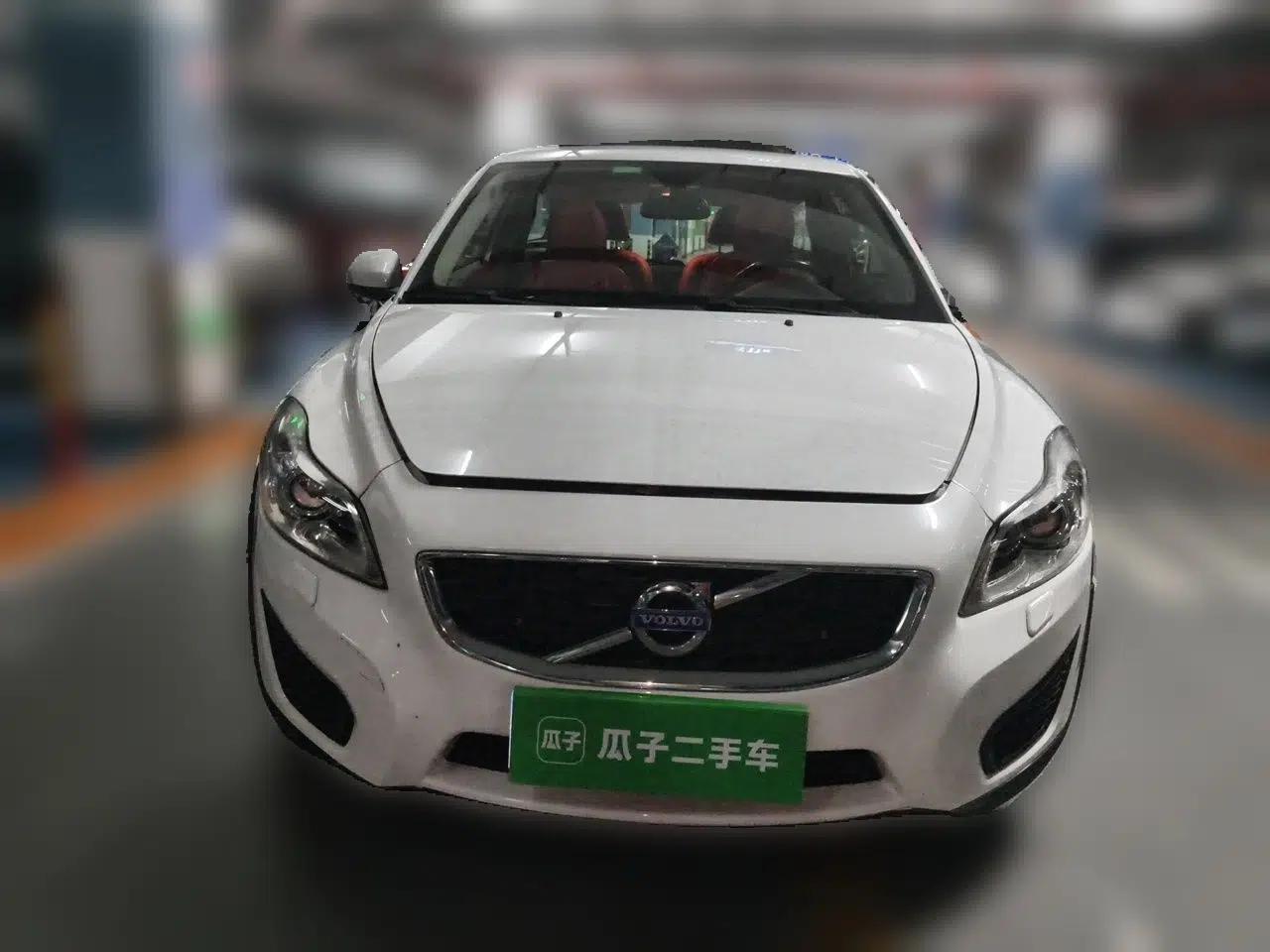 Volvo C30 2012 2.0L Aktiv Dynamic Package Edition — миниатюра 2