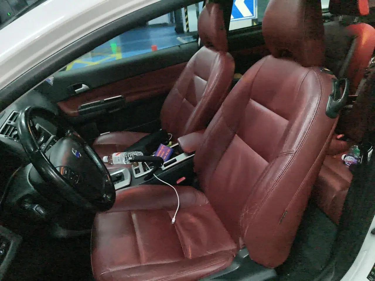 Volvo C30 2012 2.0L Aktiv Dynamic Package Edition — миниатюра 16